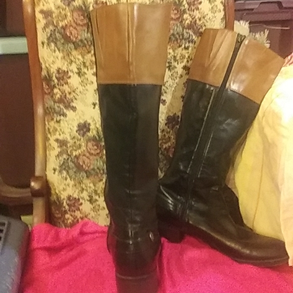 Boots - Picture 5 of 10